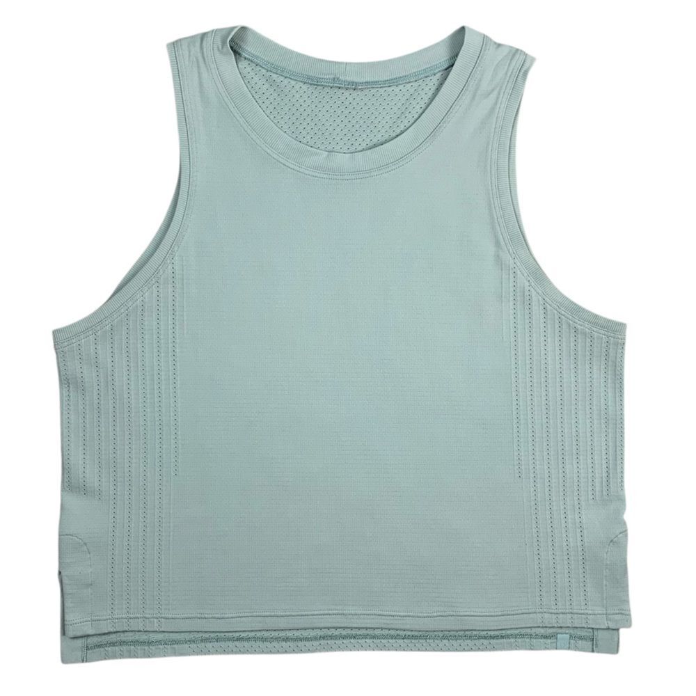 Lululemon women’s delicate green mint Train to Be Tank Top
Ventilation mesh